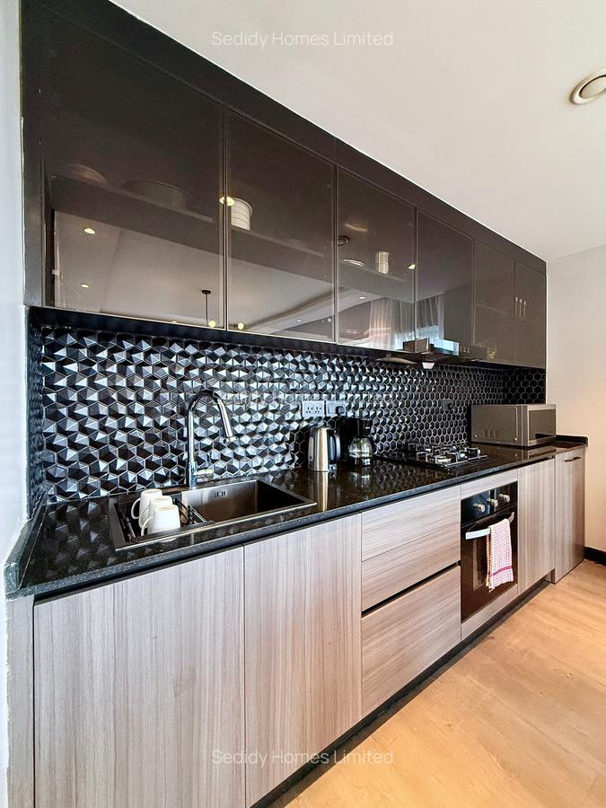 Serviced 2 Bed Apartment with En Suite in Westlands Area - 8
