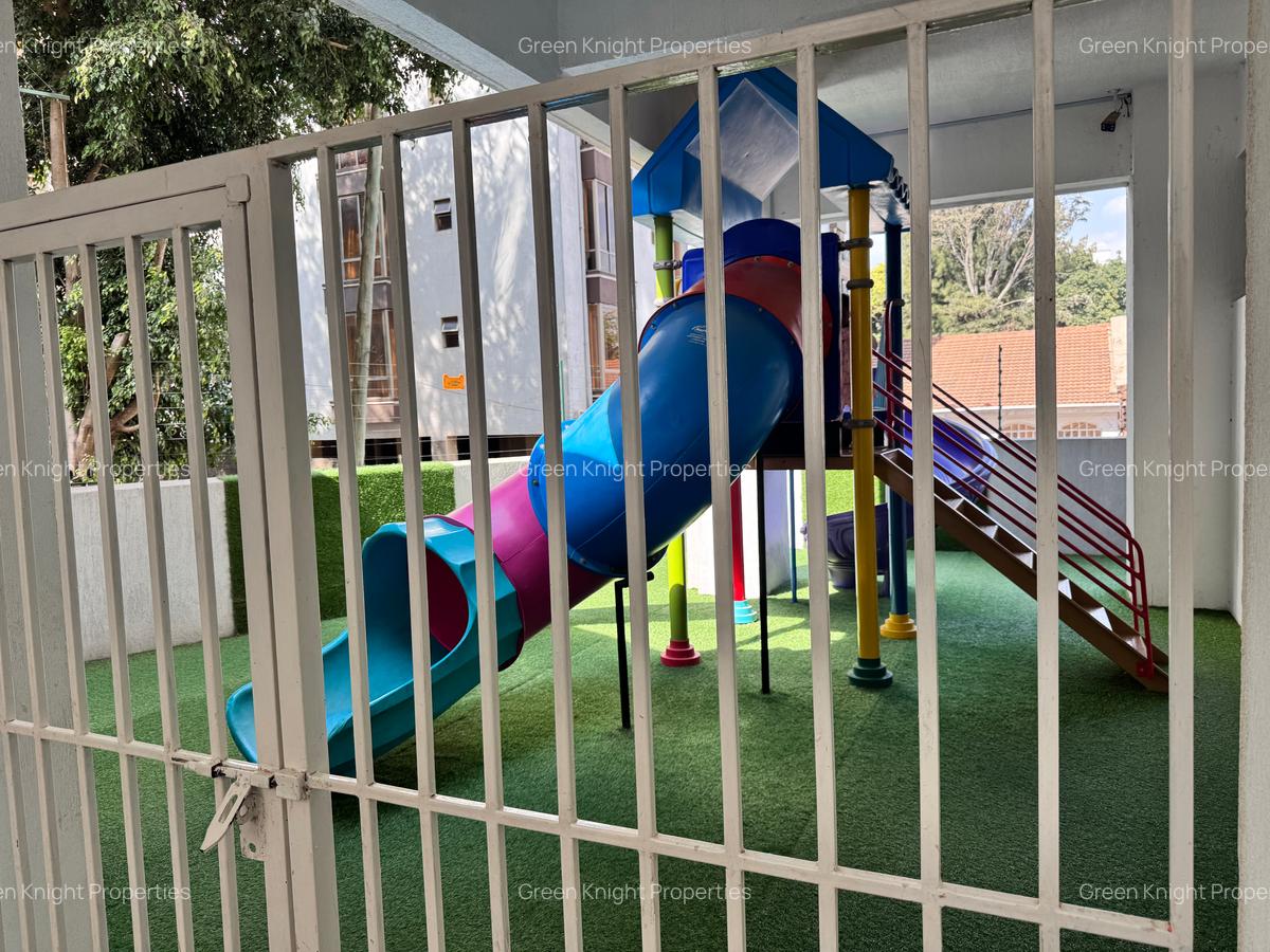 Serviced 2 Bed Apartment with En Suite in Lavington - 5