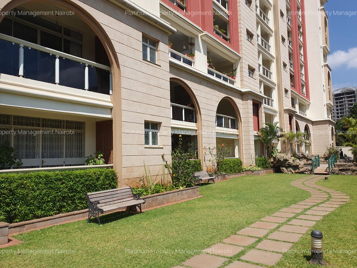 2 Bed Apartment with En Suite at Second Parklands - 20