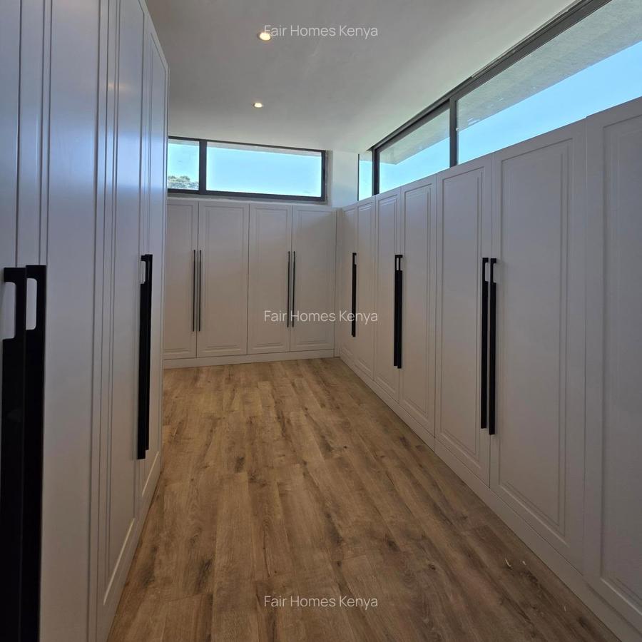 5 Bed Townhouse with En Suite at Chalbi Drive - 8