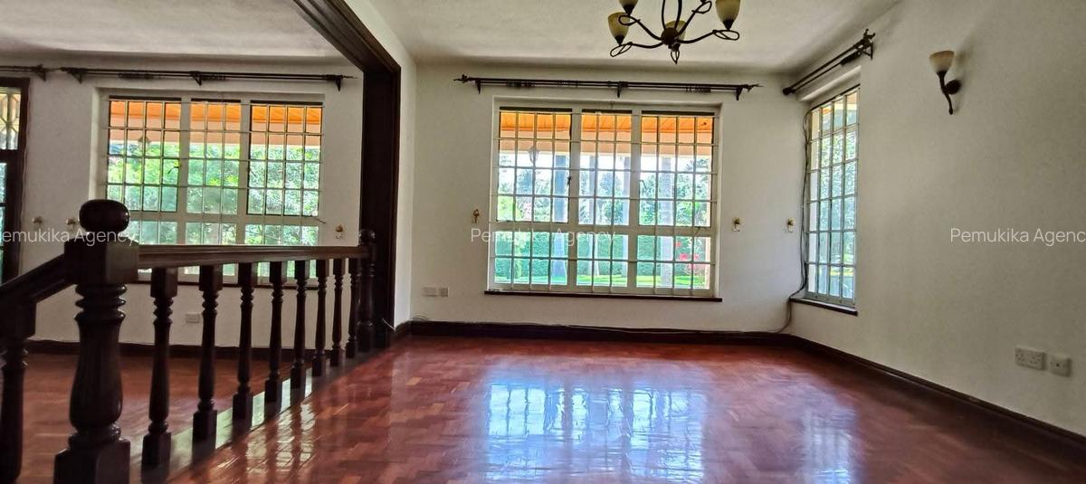 5 Bed Townhouse with En Suite in Runda - 6