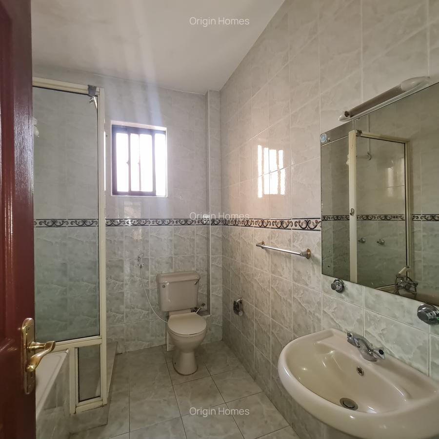 3 Bed Apartment with En Suite at Westlands - 4