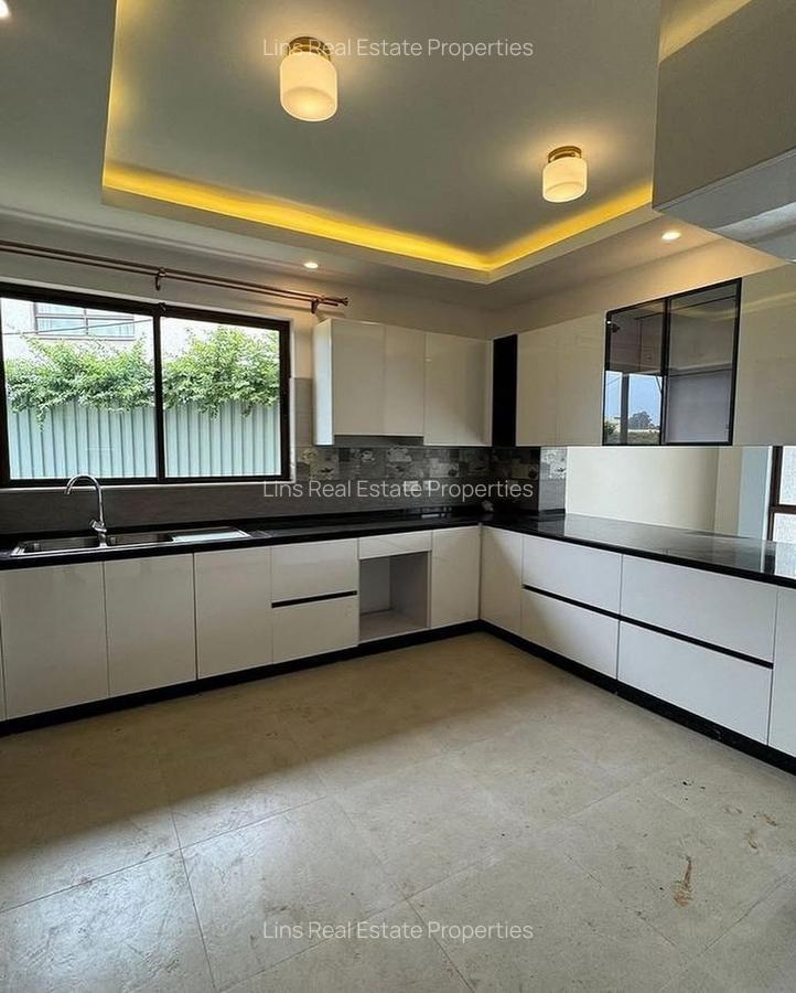 4 Bed Townhouse with En Suite in Runda - 6