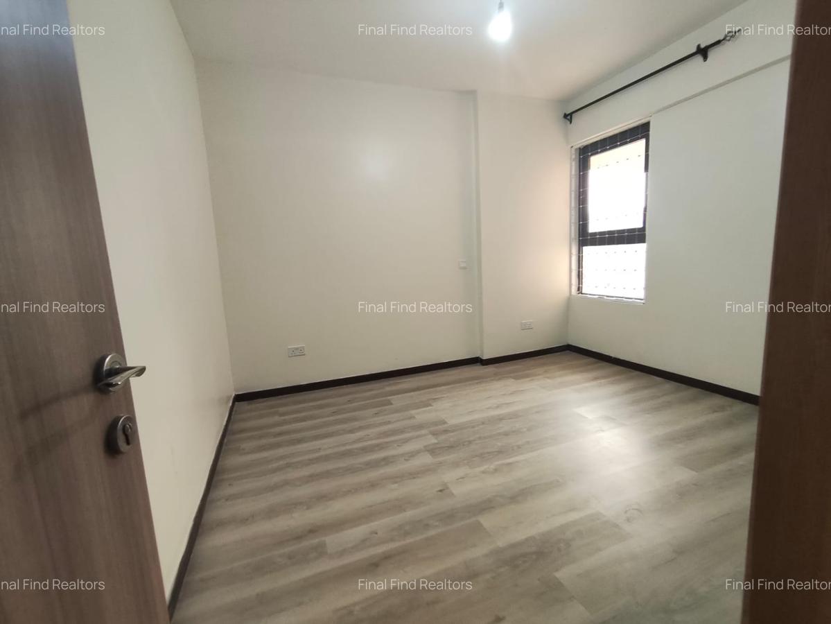 4 Bed Apartment with En Suite in Parklands - 3