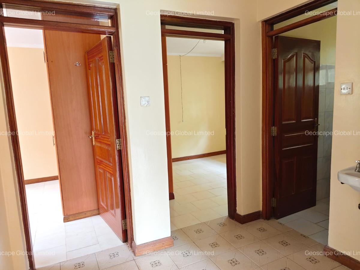 5 Bed House with En Suite in Runda - 8