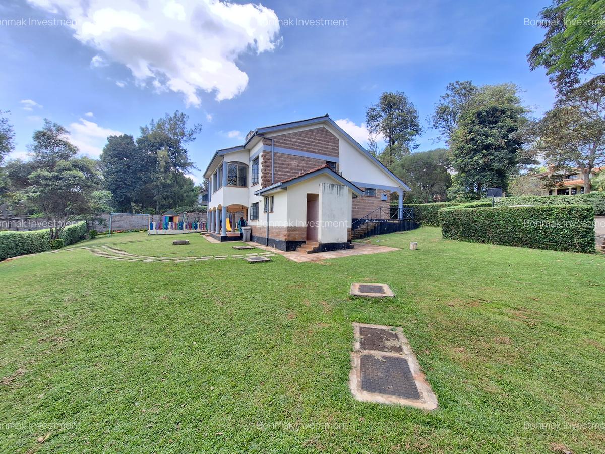 4 Bed Townhouse with En Suite at Rossylin Heights - 4