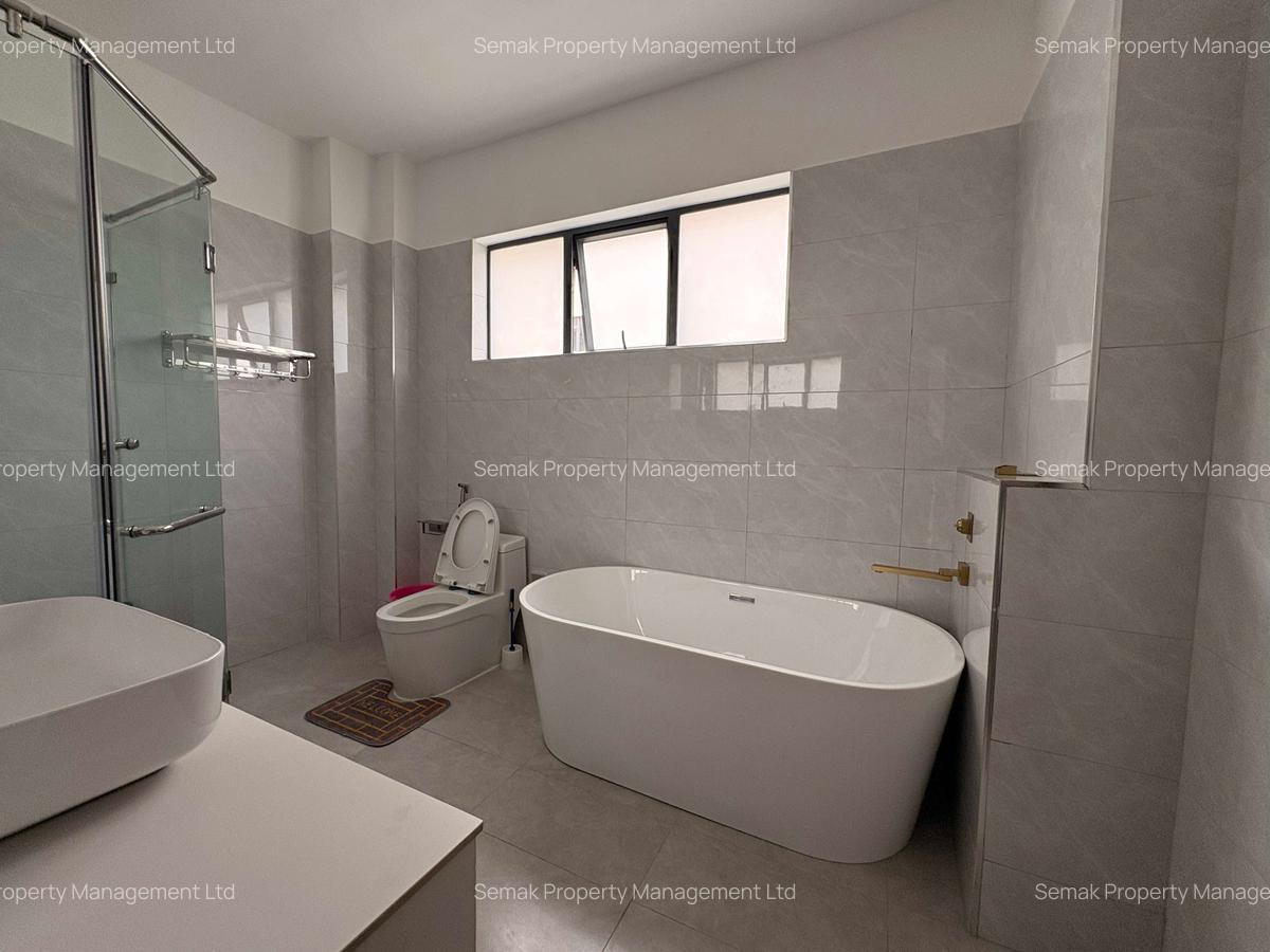 4 Bed Apartment with En Suite in Kilimani - 15