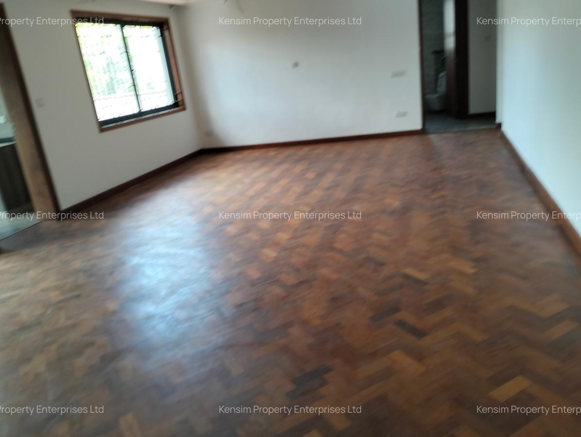 6 Bed Townhouse with En Suite in Lavington - 18
