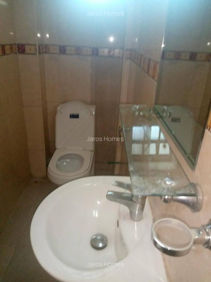 1 Bed Apartment with En Suite at School Lane - 5
