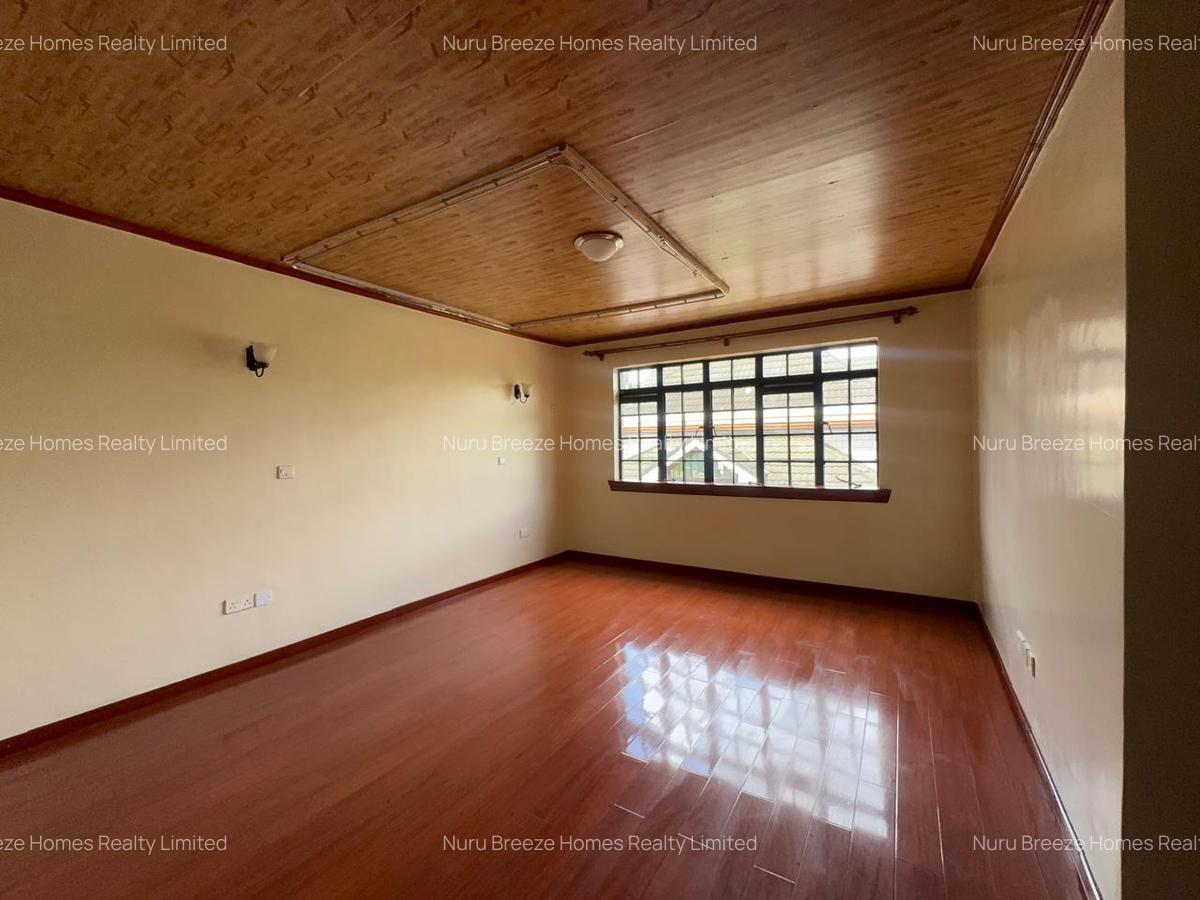 6 Bed House with En Suite in Runda - 9