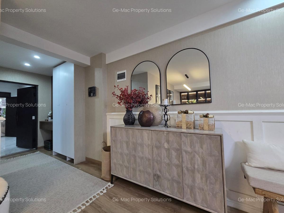 2 Bed Apartment with En Suite in Rhapta Road - 3