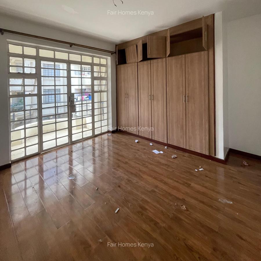 3 Bed Apartment with En Suite at Hatheru Road - 9