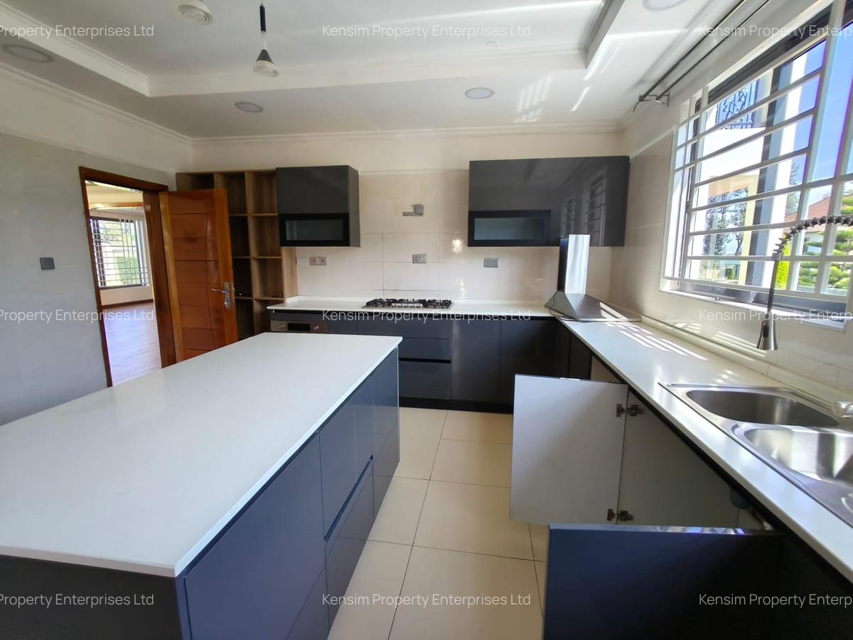 4 Bed Townhouse with En Suite in Kiambu Road - 12