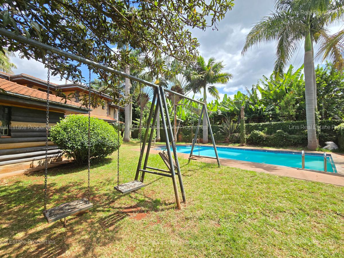 5 Bed House with En Suite in Runda - 5