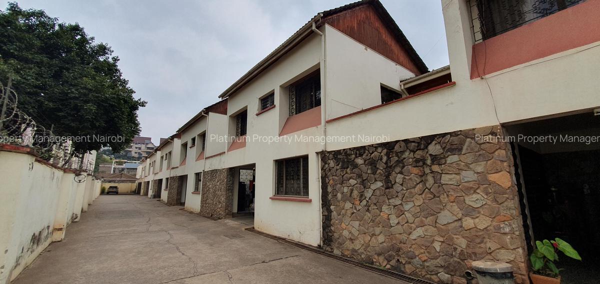 5 Bed House with En Suite at Second Parklands - 20