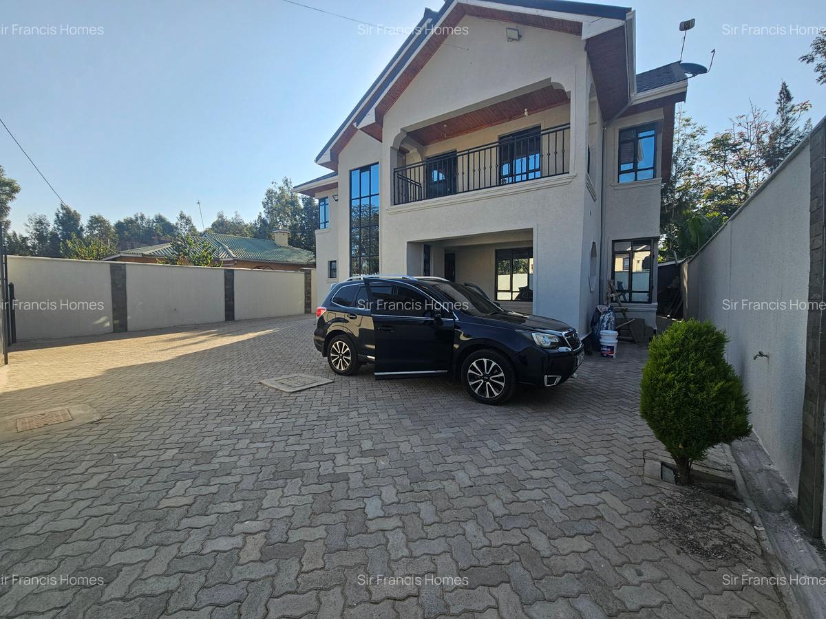 4 Bed House with En Suite at Chavara School Area. - 3