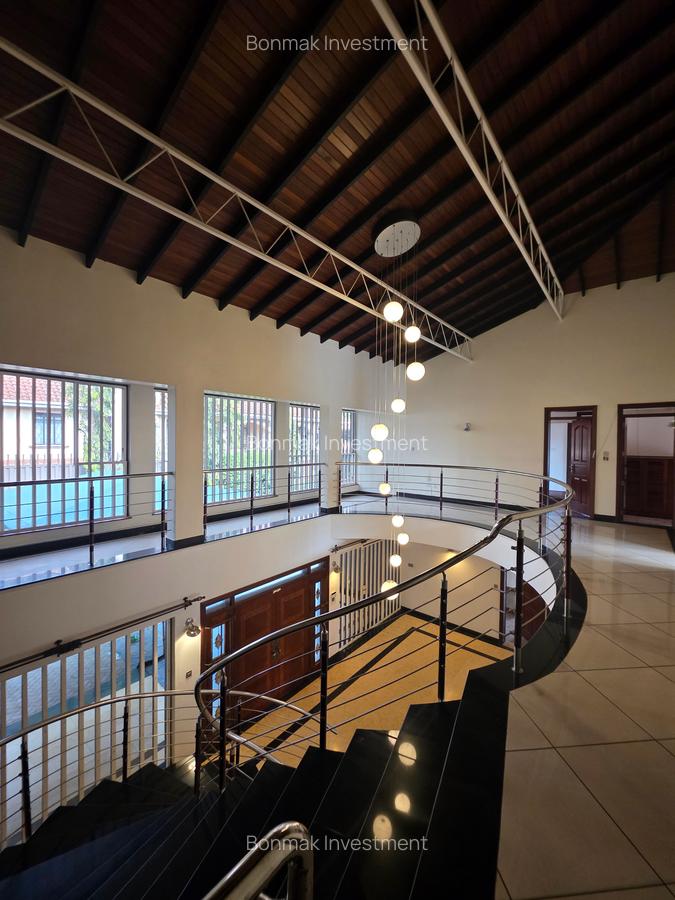 5 Bed House with En Suite at Old Runda - 7