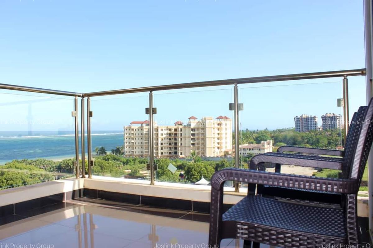 Serviced 4 Bed Apartment with En Suite in Nyali Area - 1