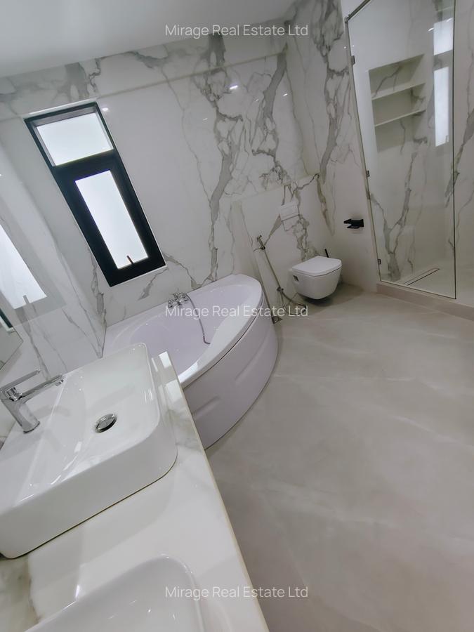 6 Bed Villa with En Suite in Lavington - 8