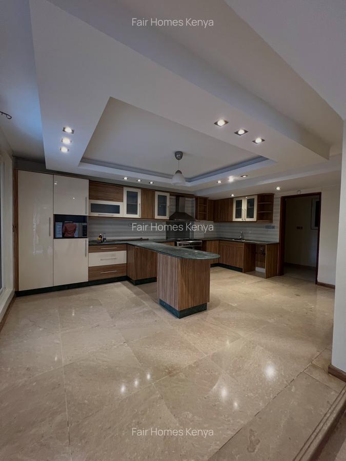5 Bed Townhouse with En Suite at Convent Drive - 15