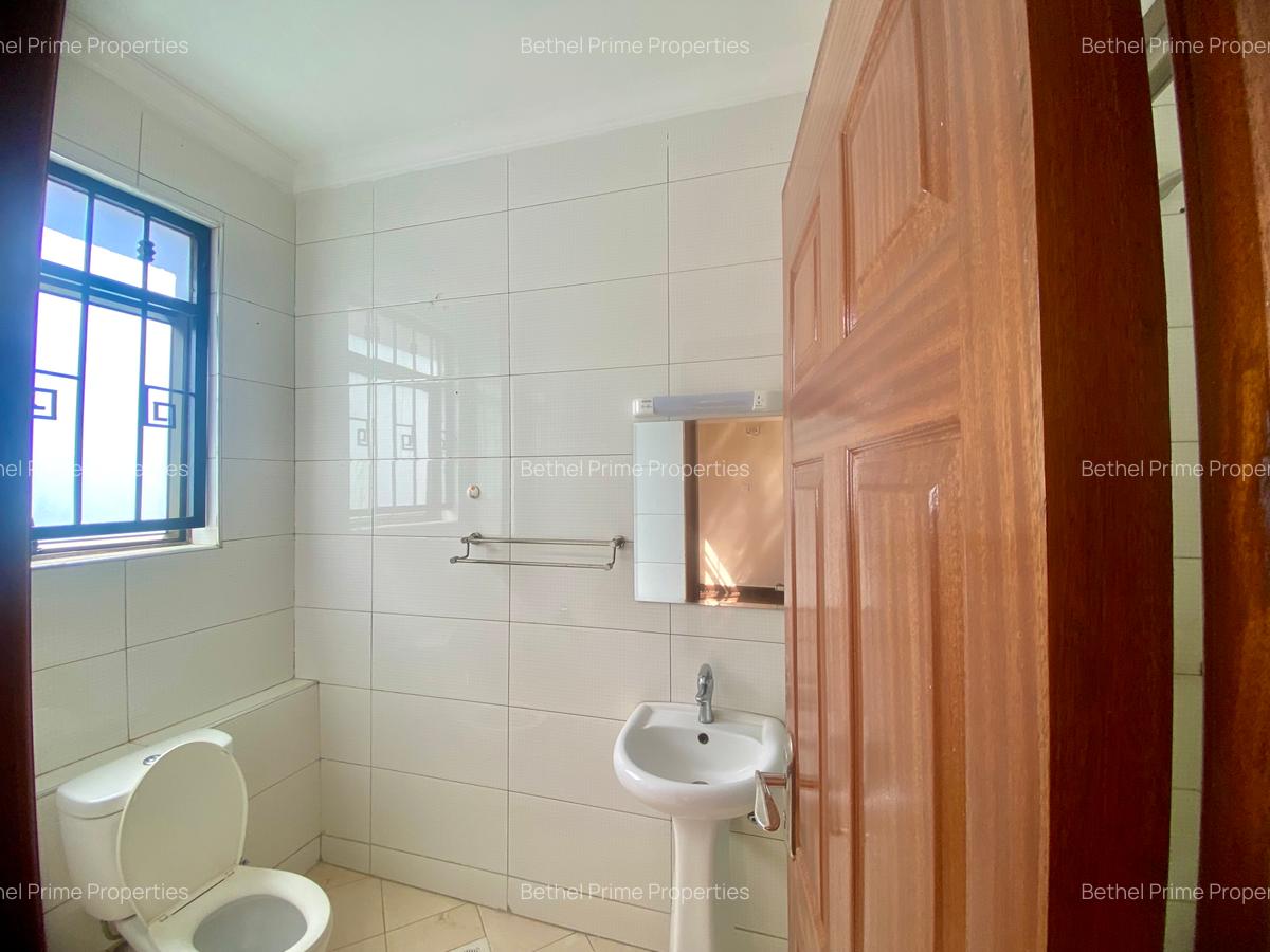 2 Bed Apartment with En Suite in Loresho - 6