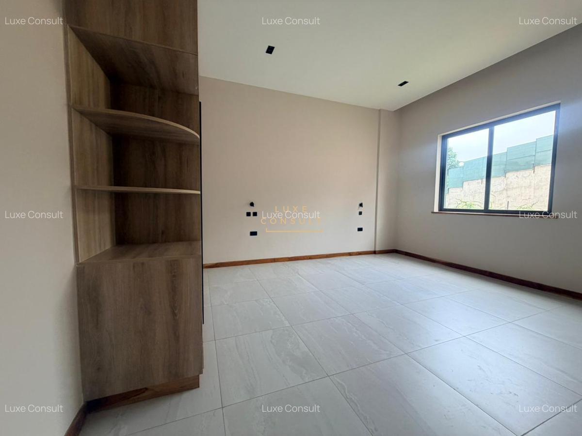 4 Bed Apartment with En Suite in Loresho - 9