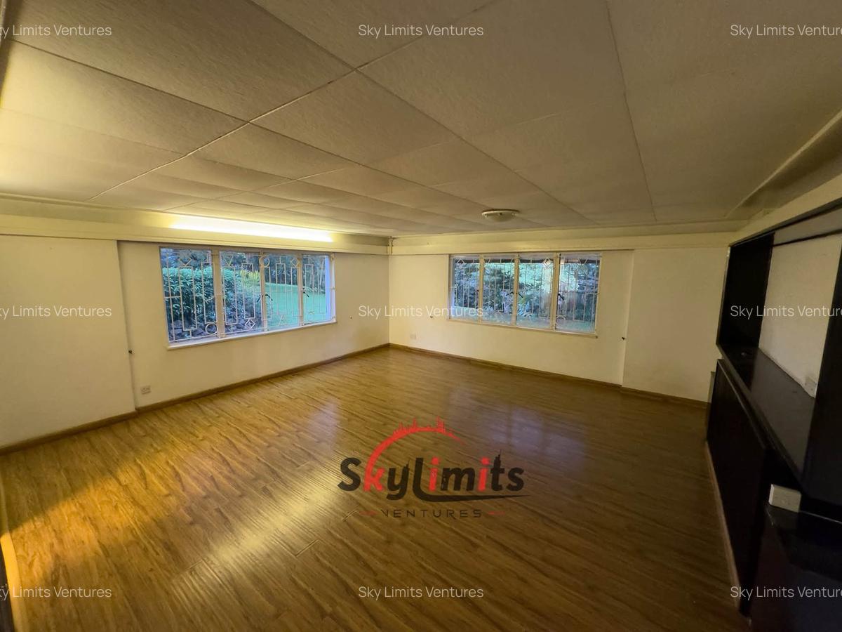 4 Bed House with Staff Quarters in Kitisuru - 8