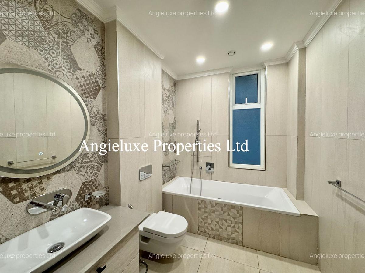 Furnished 3 Bed Apartment with En Suite at City Park Drive - 11