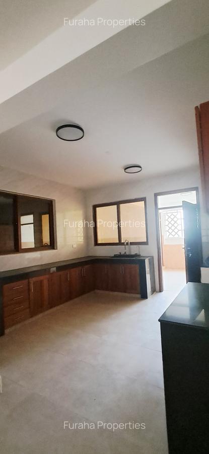 3 Bed Apartment with En Suite at Kizingo - 6