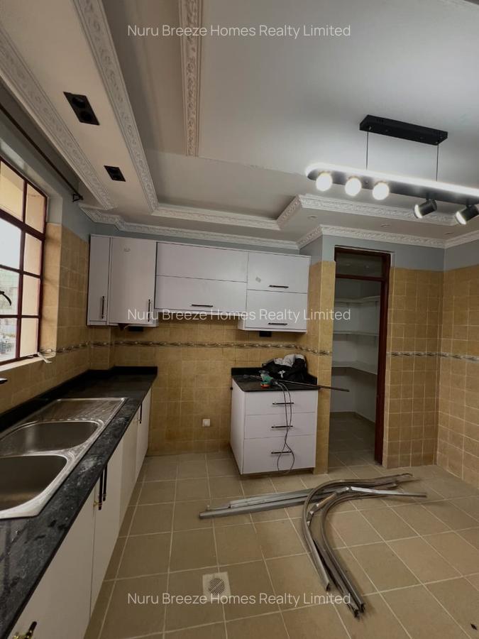 3 Bed Apartment with En Suite in Riverside - 10