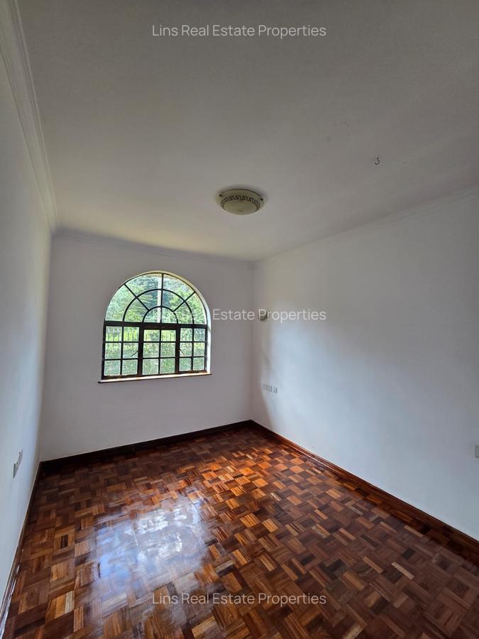 4 Bed Townhouse with En Suite in Loresho - 12