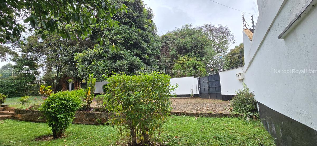 3 Bed Townhouse with En Suite at Lavington Green - 17
