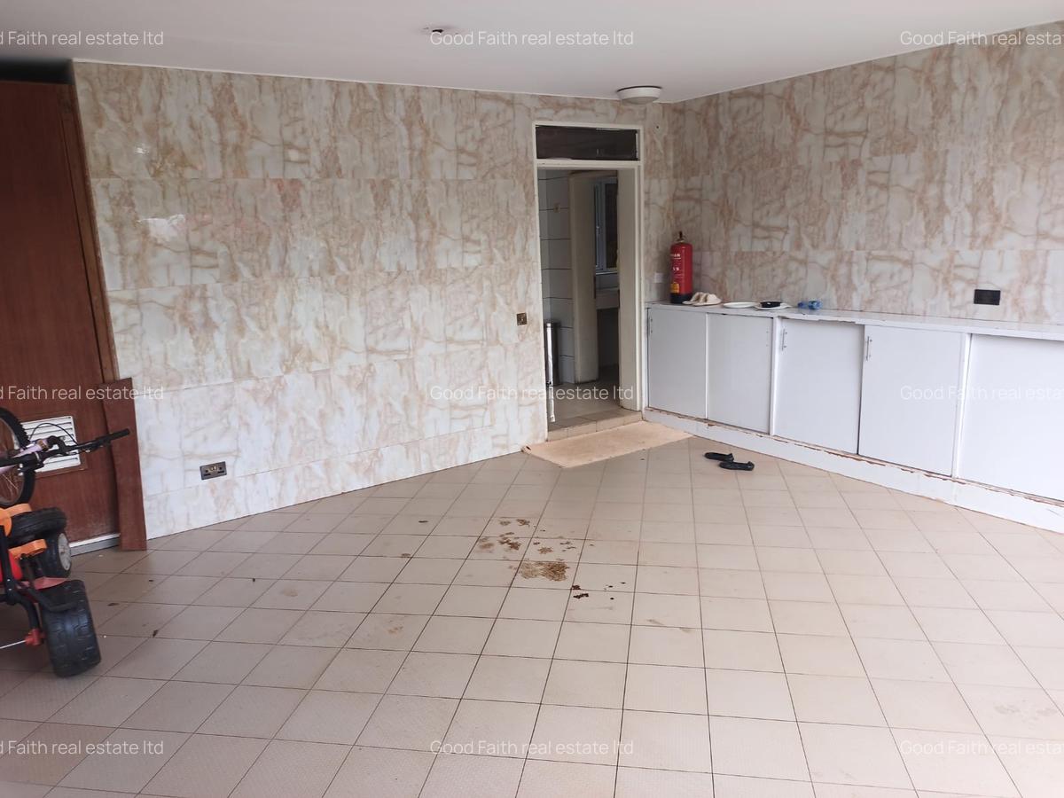 6 Bed House with En Suite in Muthaiga - 10