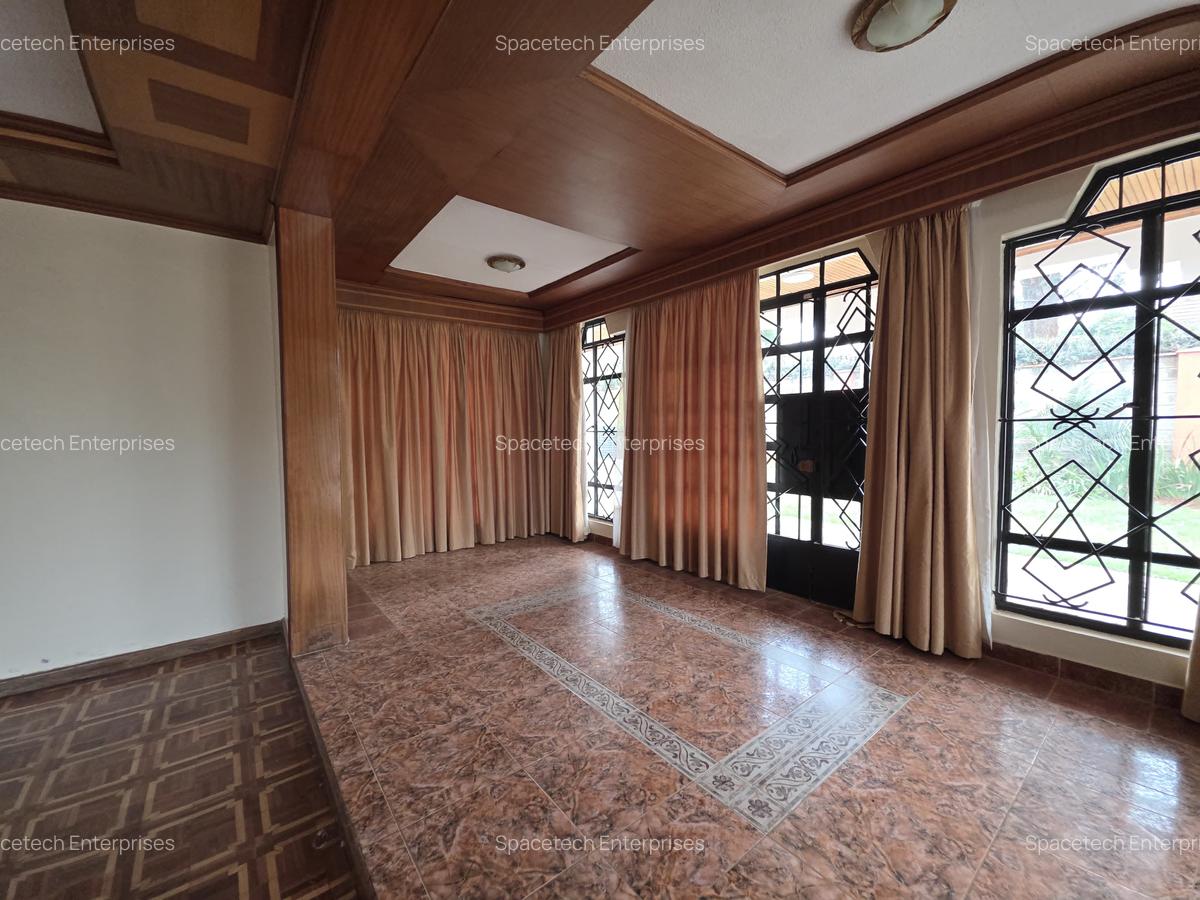 5 Bed House with En Suite in Runda - 6