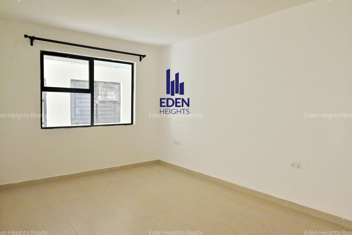 3 Bed Apartment with En Suite in General Mathenge - 6