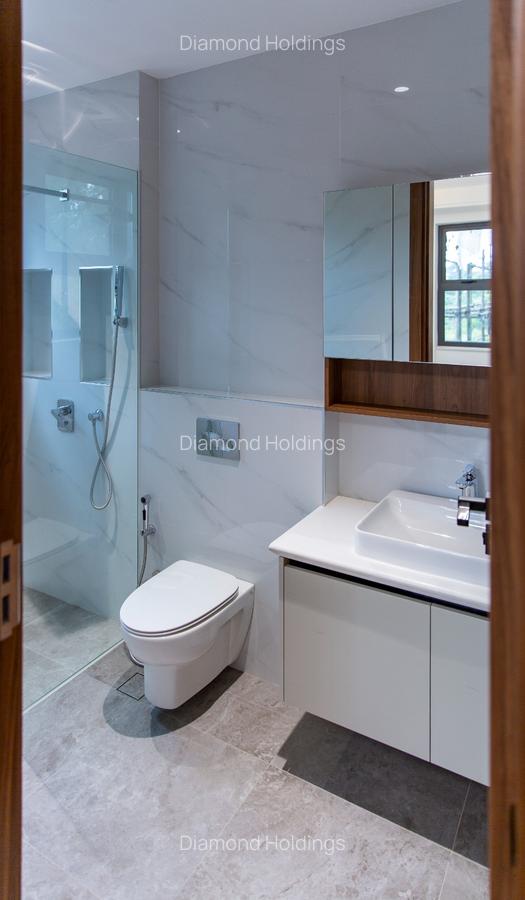 3 Bed Apartment with En Suite in General Mathenge - 11