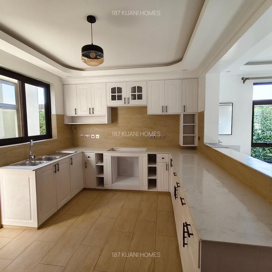 4 Bed Villa with En Suite in Kitengela - 14