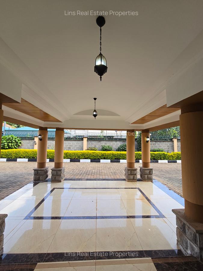 5 Bed House with En Suite in Runda - 15