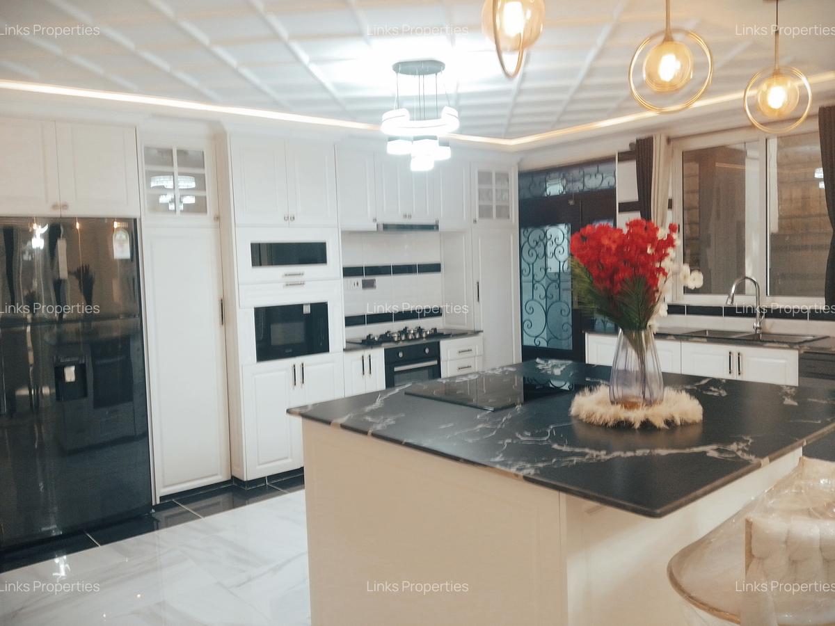 6 Bed Townhouse with En Suite at Matasia - 2