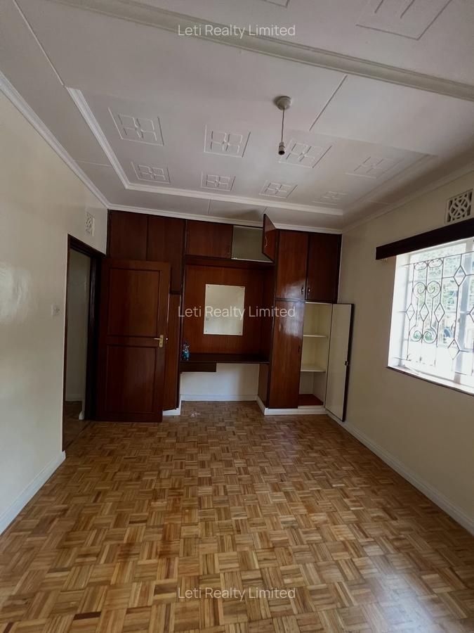 5 Bed Townhouse with En Suite in Lavington - 13