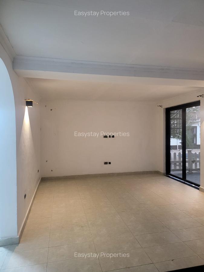 3 Bed House with En Suite in Runda - 4