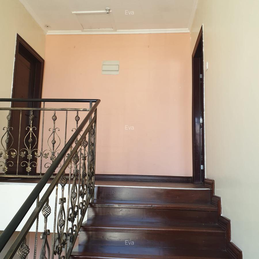 5 Bed Villa with En Suite at Gitanga Road - 12