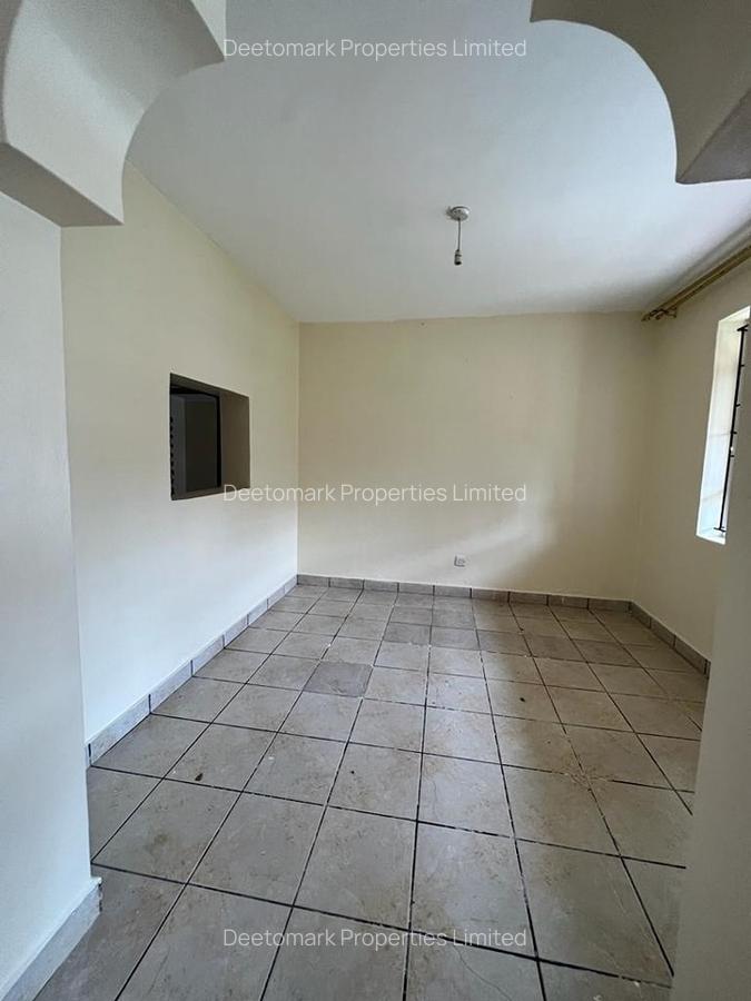 4 Bed Townhouse with En Suite at Galleria - 4