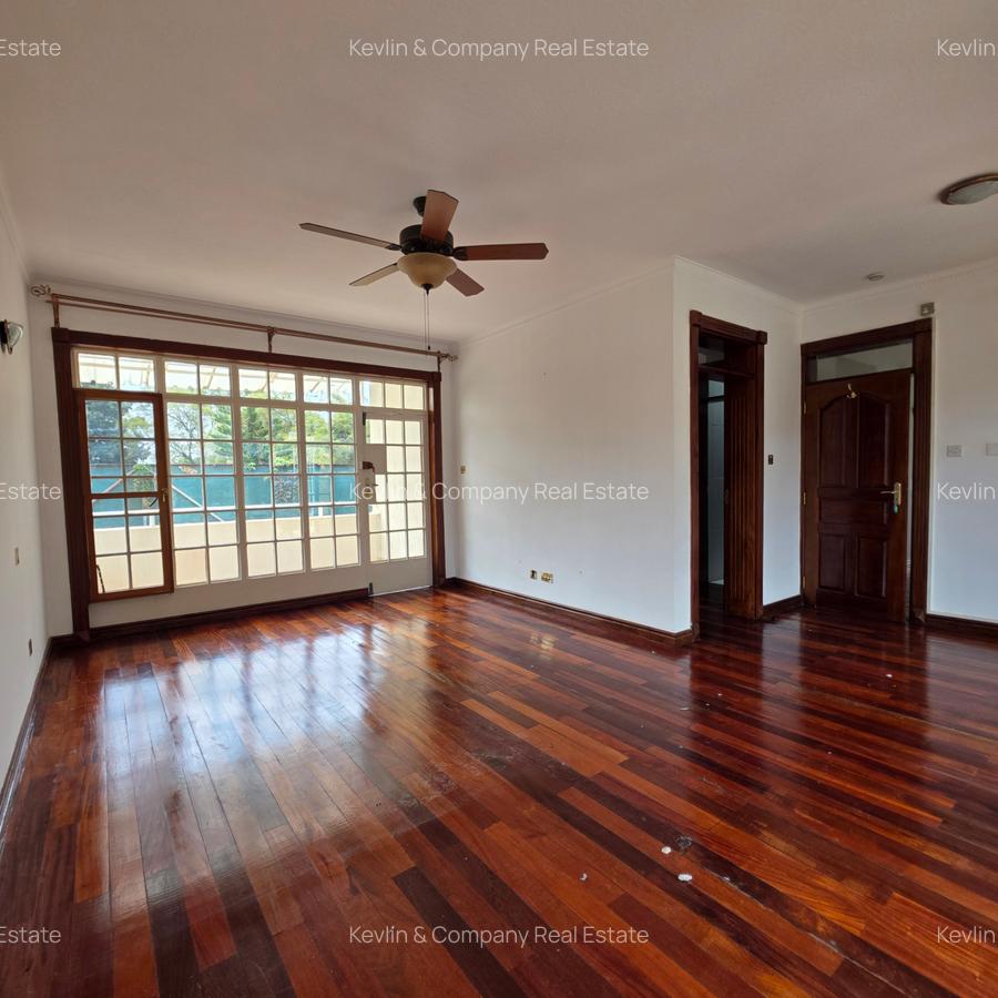 4 Bed Villa with En Suite in Kyuna - 14