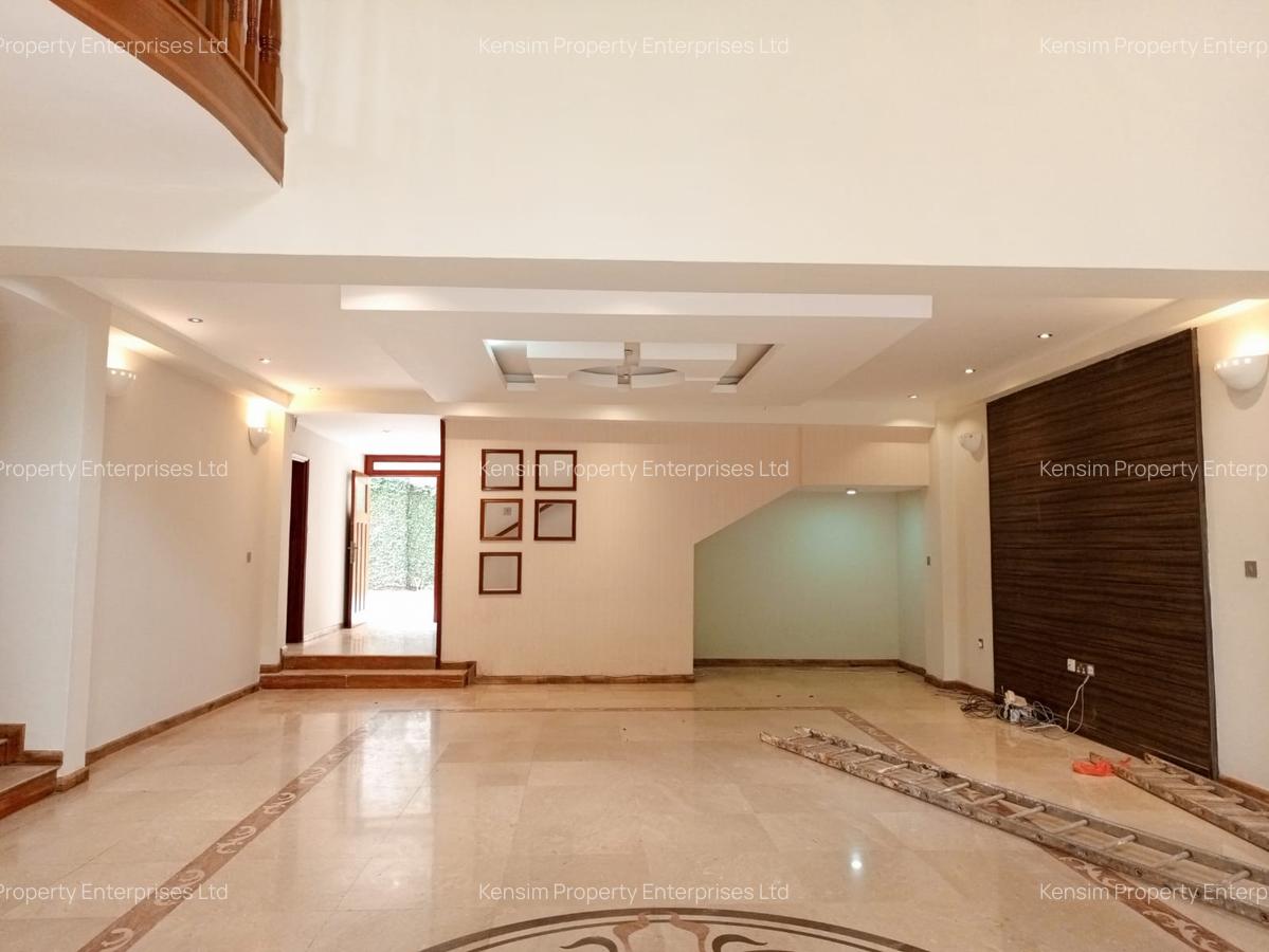 5 Bed Townhouse with En Suite in Lavington - 15