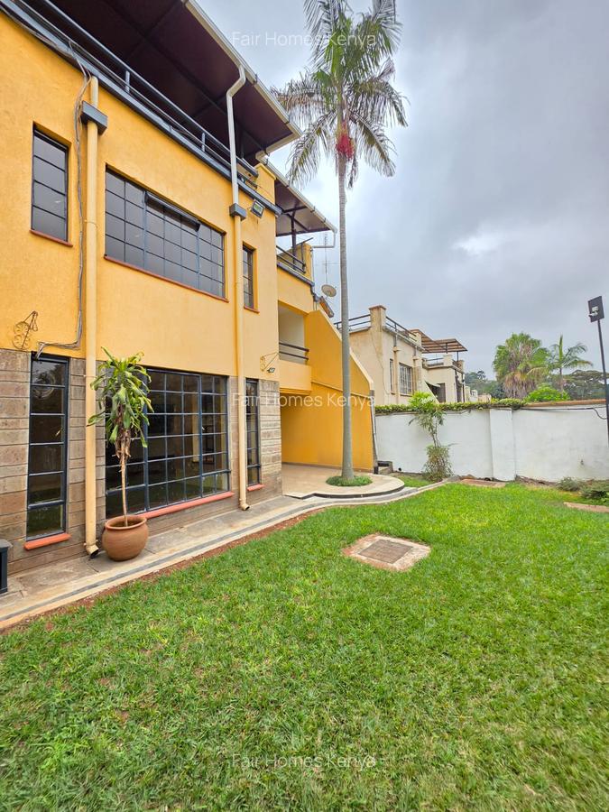 5 Bed Townhouse with En Suite at Convent Drive - 1