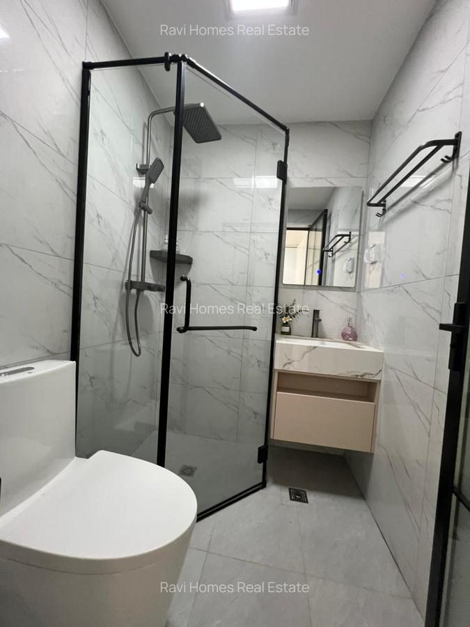 Studio Apartment with Swimming Pool at Wood Avenue - 12