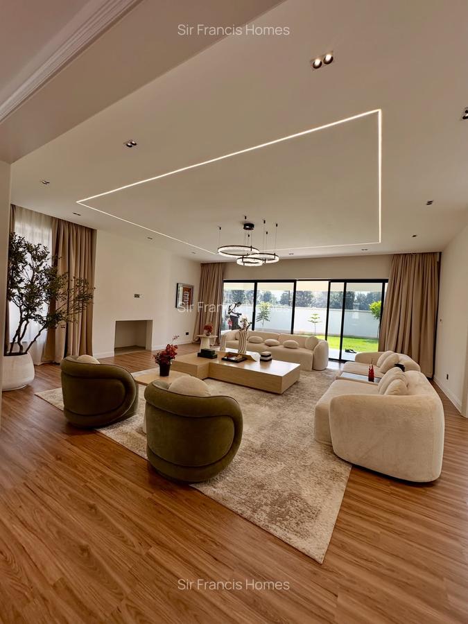 5 Bed Villa with En Suite in Runda - 8