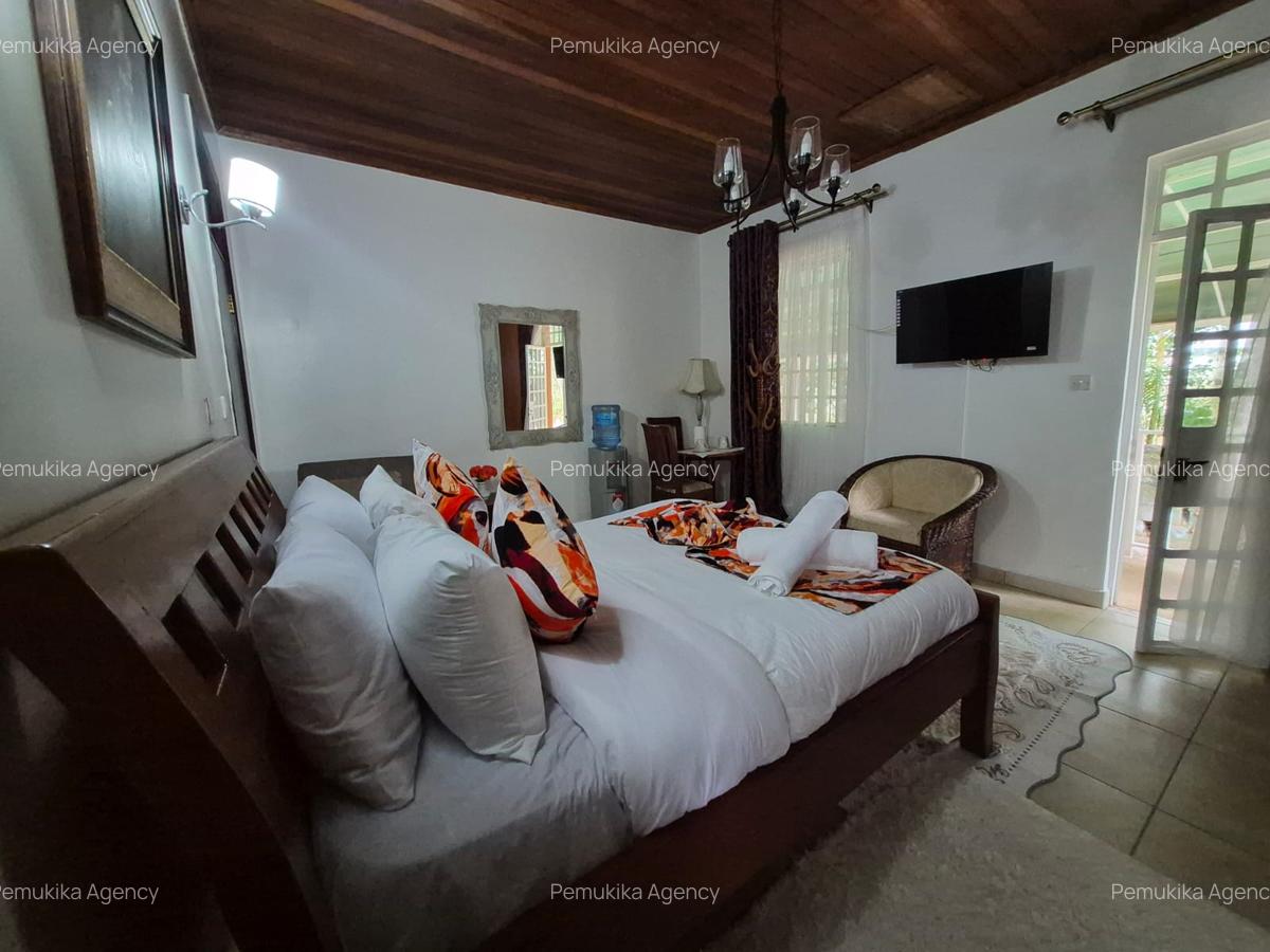 1 Bed House with En Suite in Karen - 2