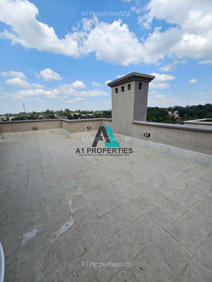 5 Bed Townhouse with En Suite in Lavington - 14